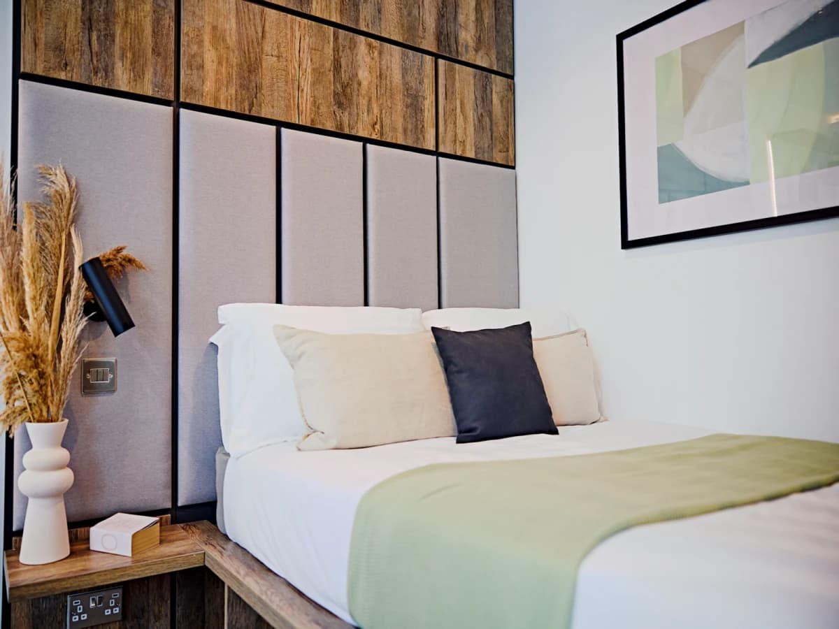 LiveOasis St Albans Place image