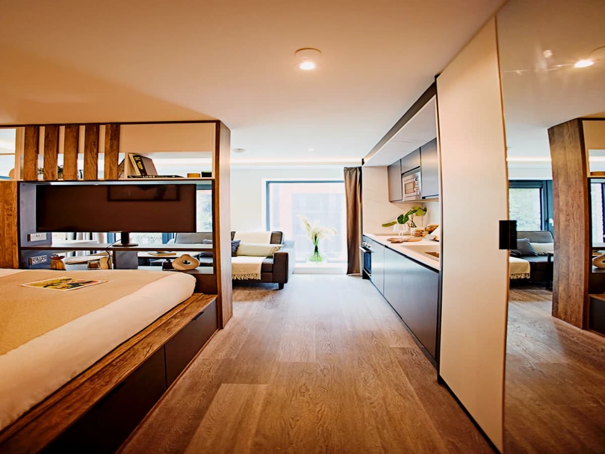 LiveOasis St Albans Place image