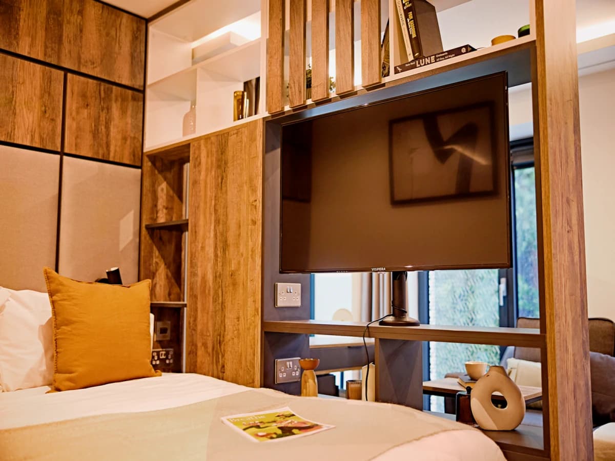 LiveOasis St Albans Place image