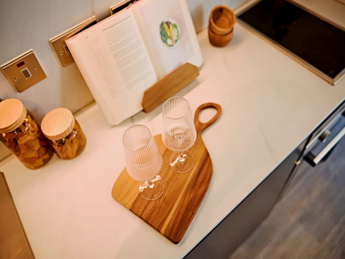 LiveOasis St Albans Place image