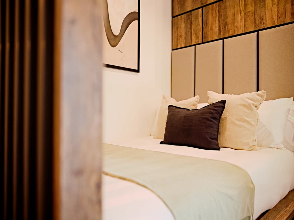 LiveOasis St Albans Place image