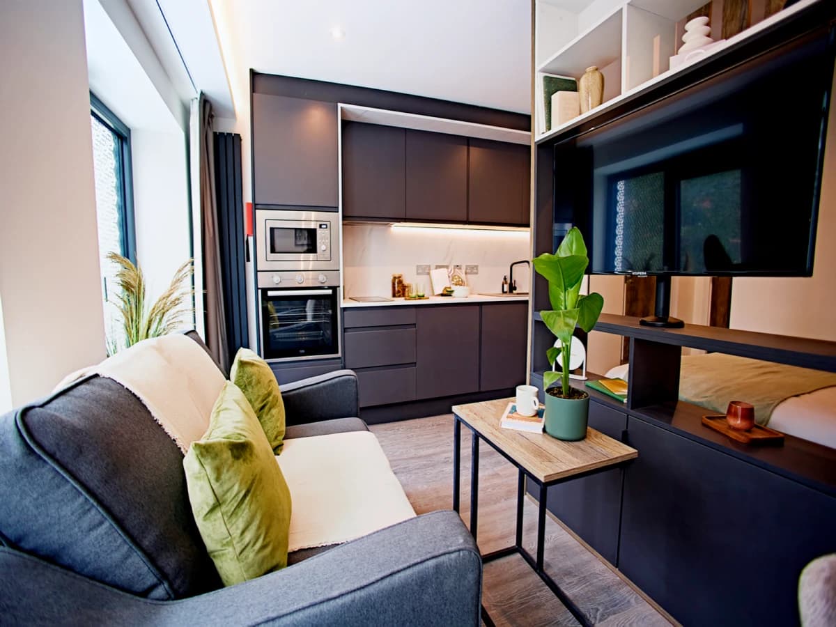 LiveOasis St Albans Place image