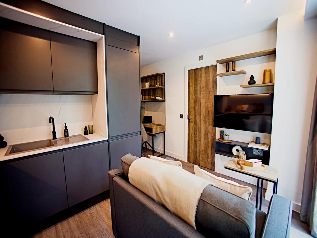 LiveOasis St Albans Place image