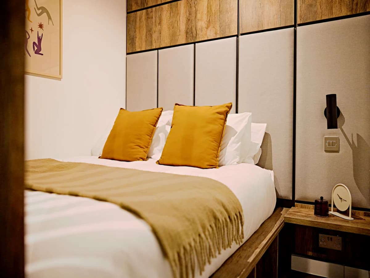 LiveOasis St Albans Place image