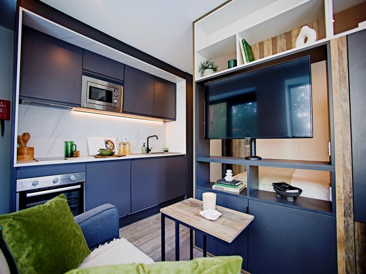 LiveOasis St Albans Place image