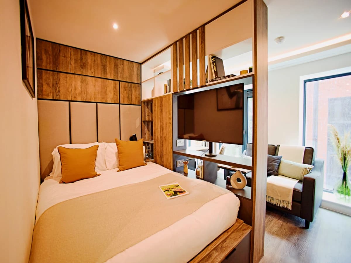 LiveOasis St Albans Place image