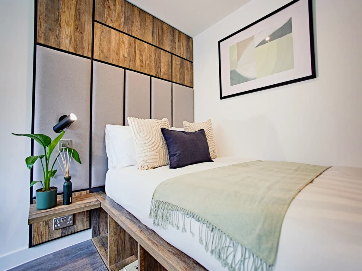 LiveOasis St Albans Place image