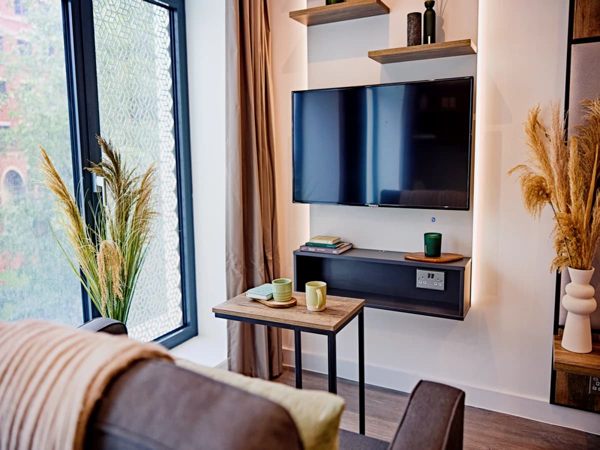 LiveOasis St Albans Place image