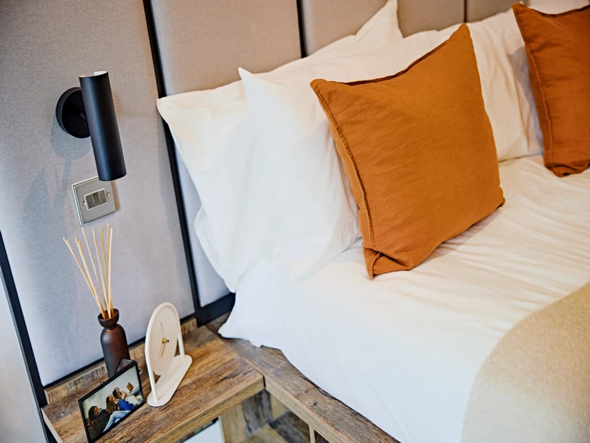 LiveOasis St Albans Place image