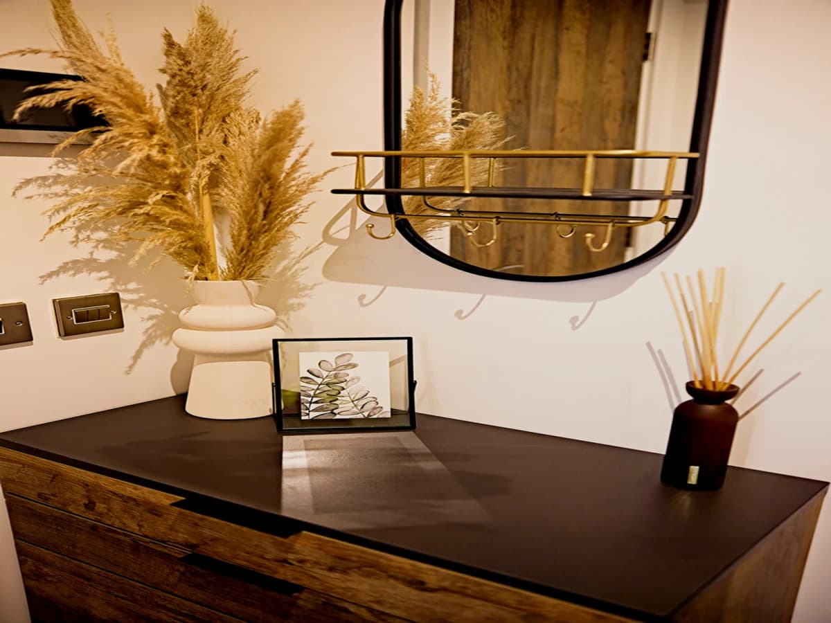 LiveOasis St Albans Place image