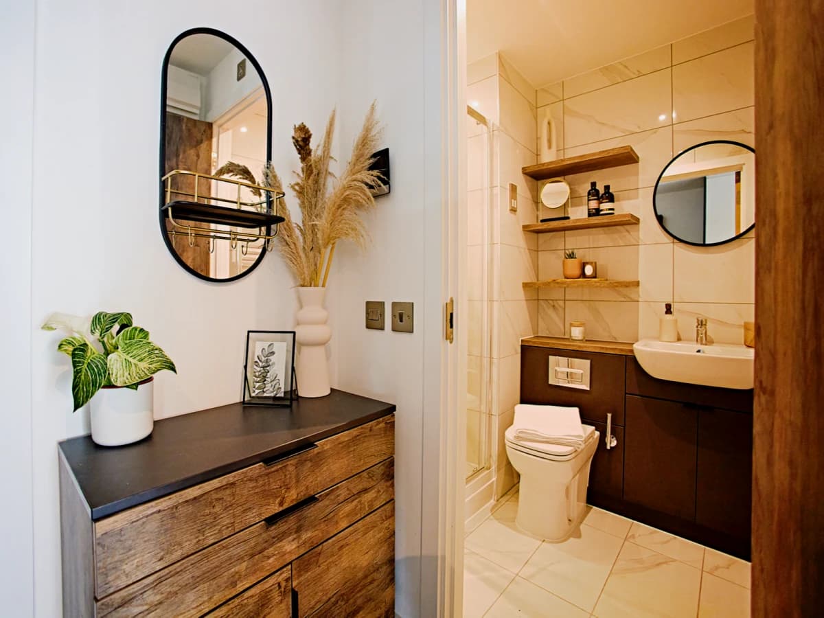 LiveOasis St Albans Place image