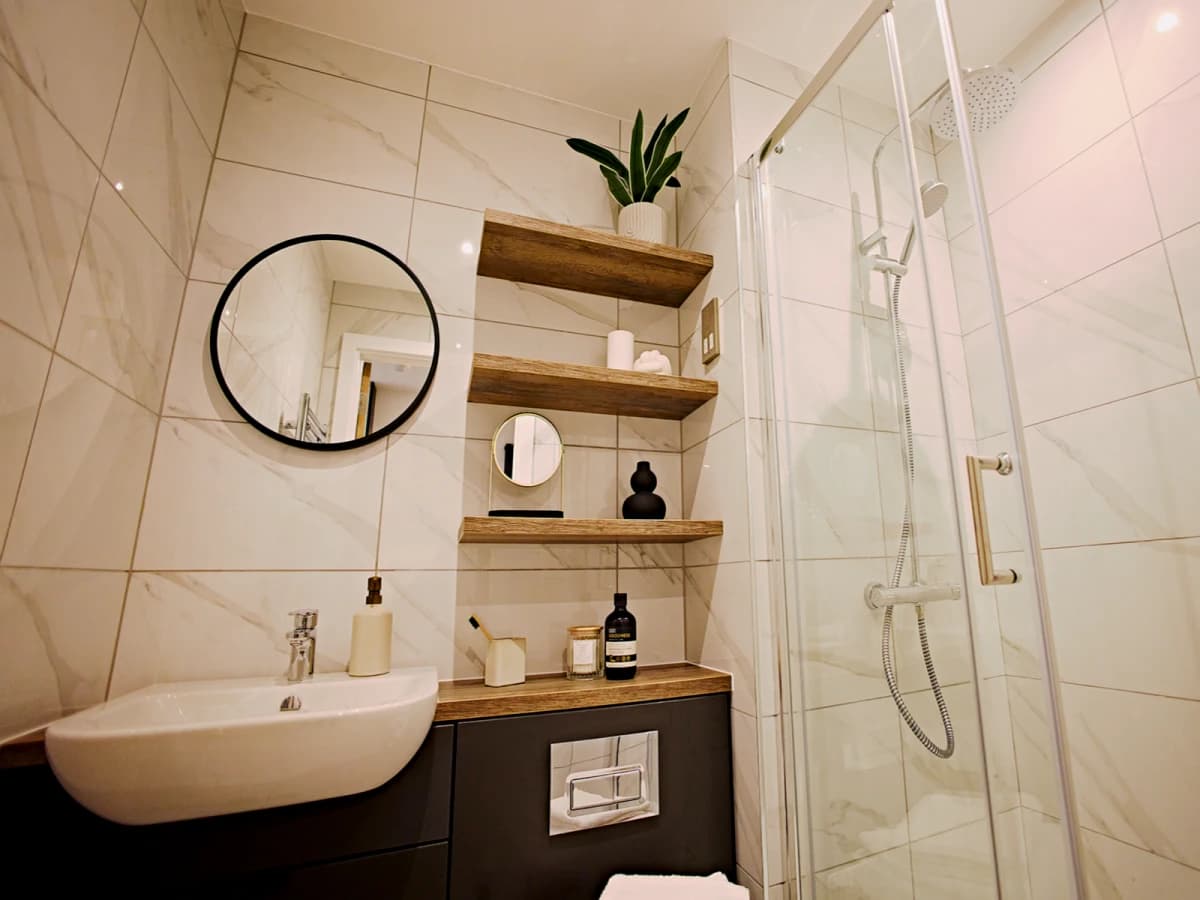 LiveOasis St Albans Place image