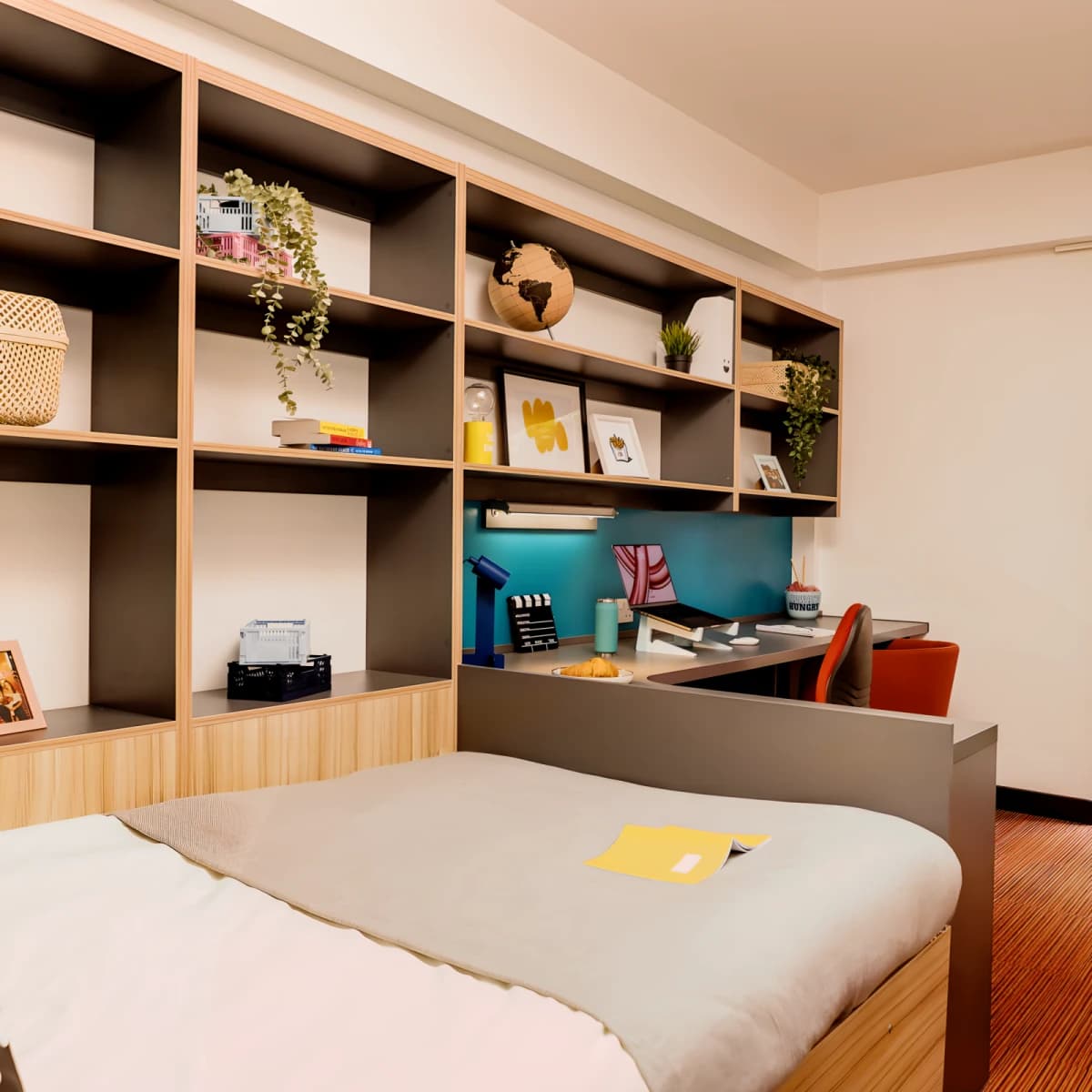 Peel Park Quarter image