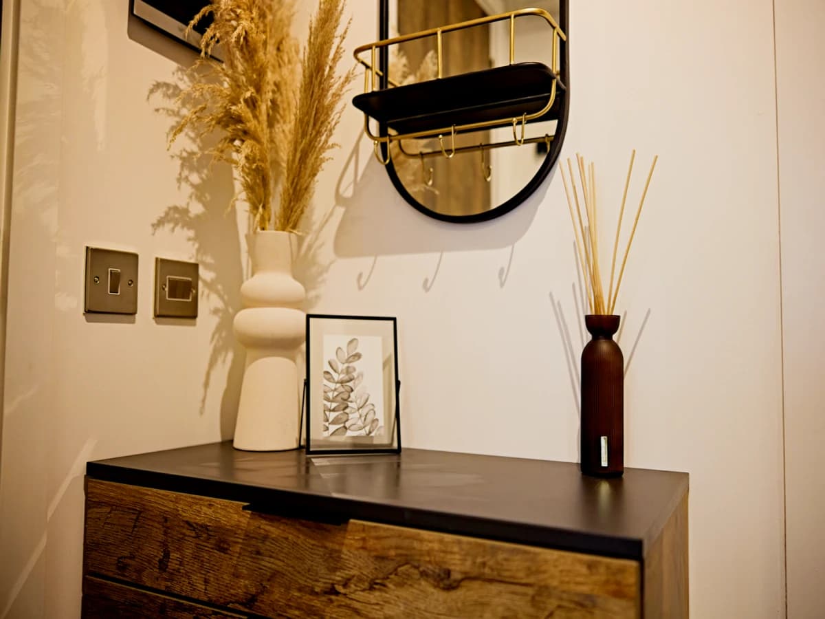 LiveOasis St Albans Place image