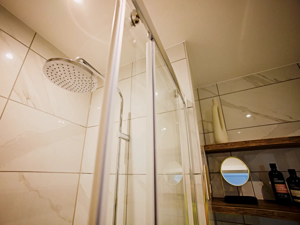 LiveOasis St Albans Place image