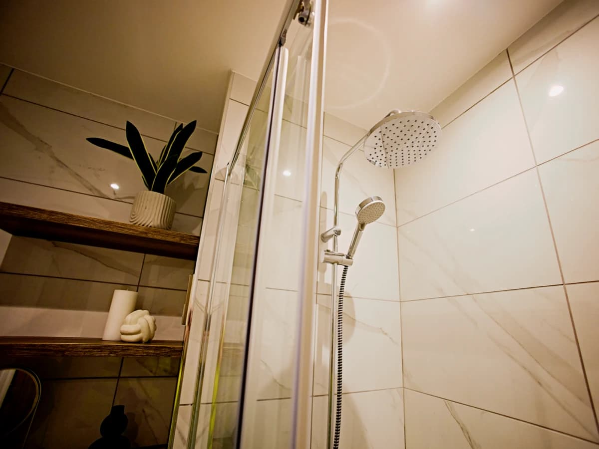 LiveOasis St Albans Place image