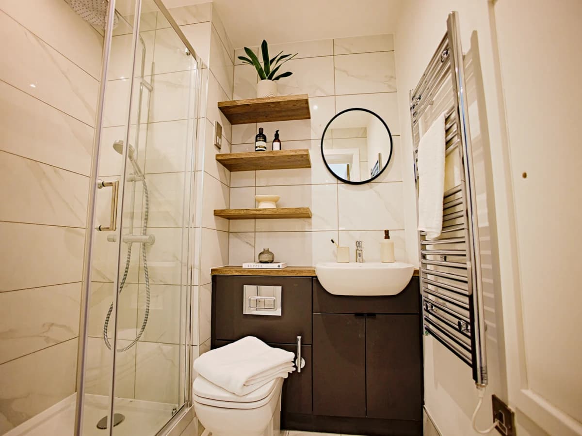 LiveOasis St Albans Place image