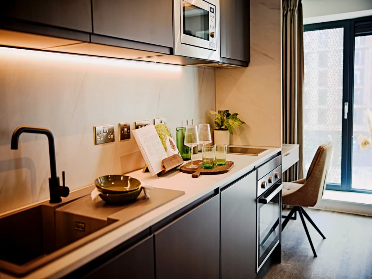 LiveOasis St Albans Place image