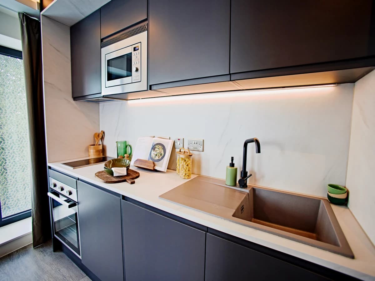 LiveOasis St Albans Place image