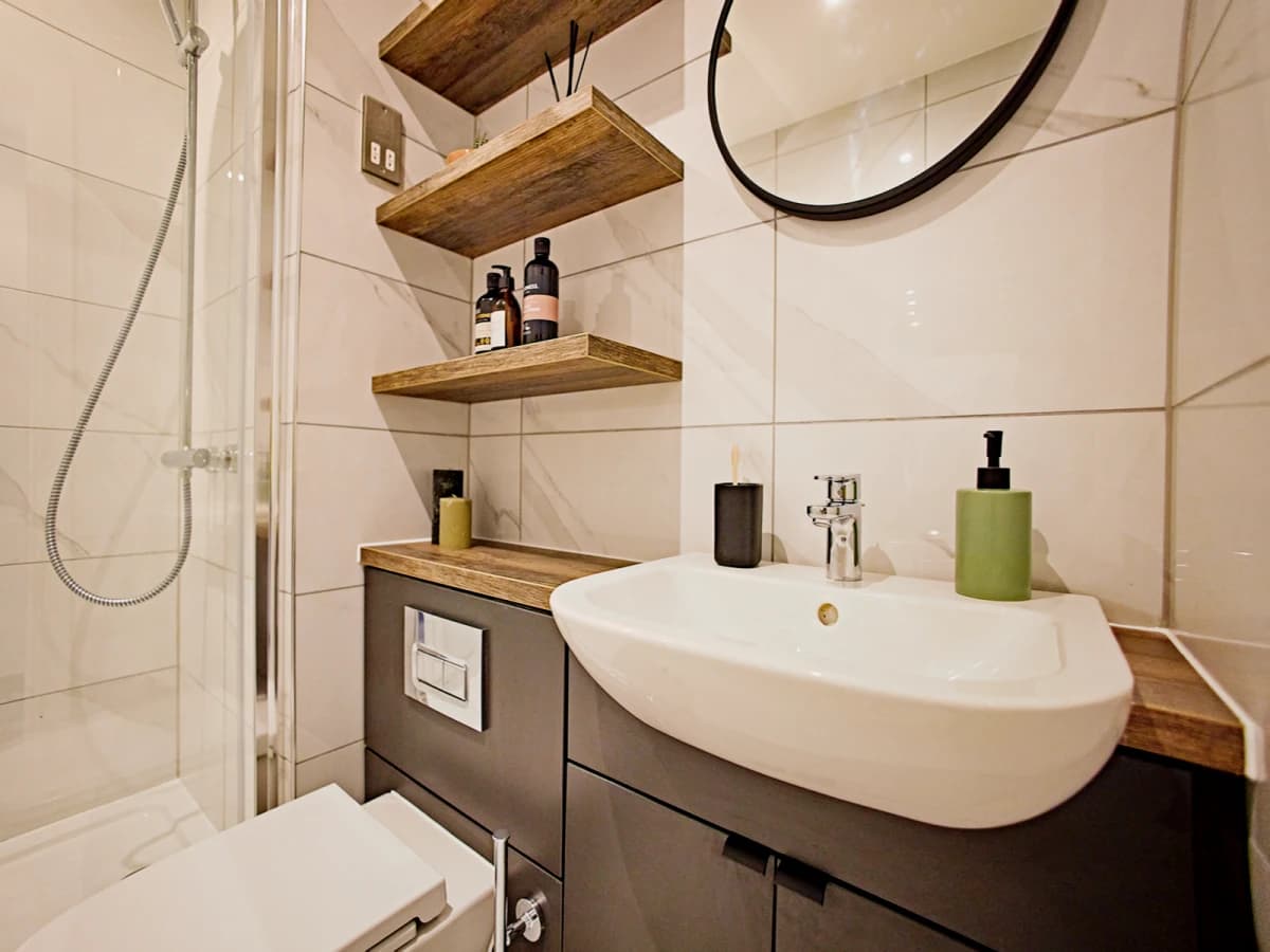 LiveOasis St Albans Place image