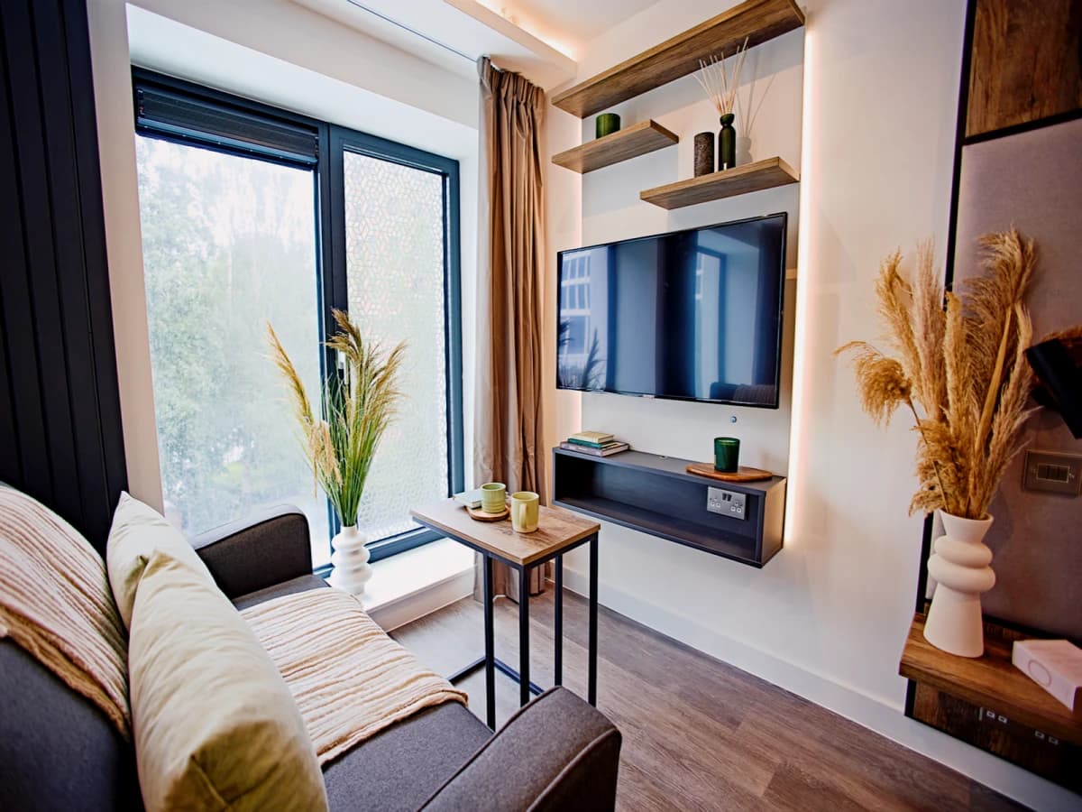 LiveOasis St Albans Place image
