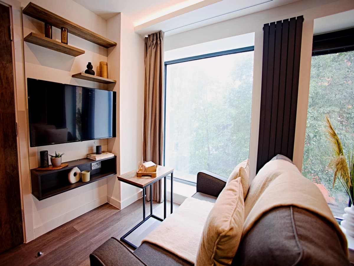 LiveOasis St Albans Place image