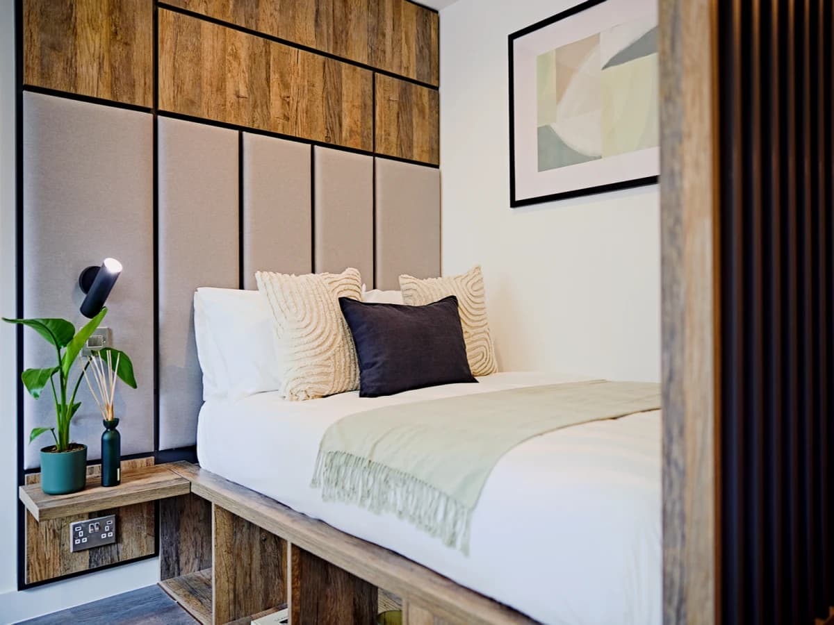 LiveOasis St Albans Place image