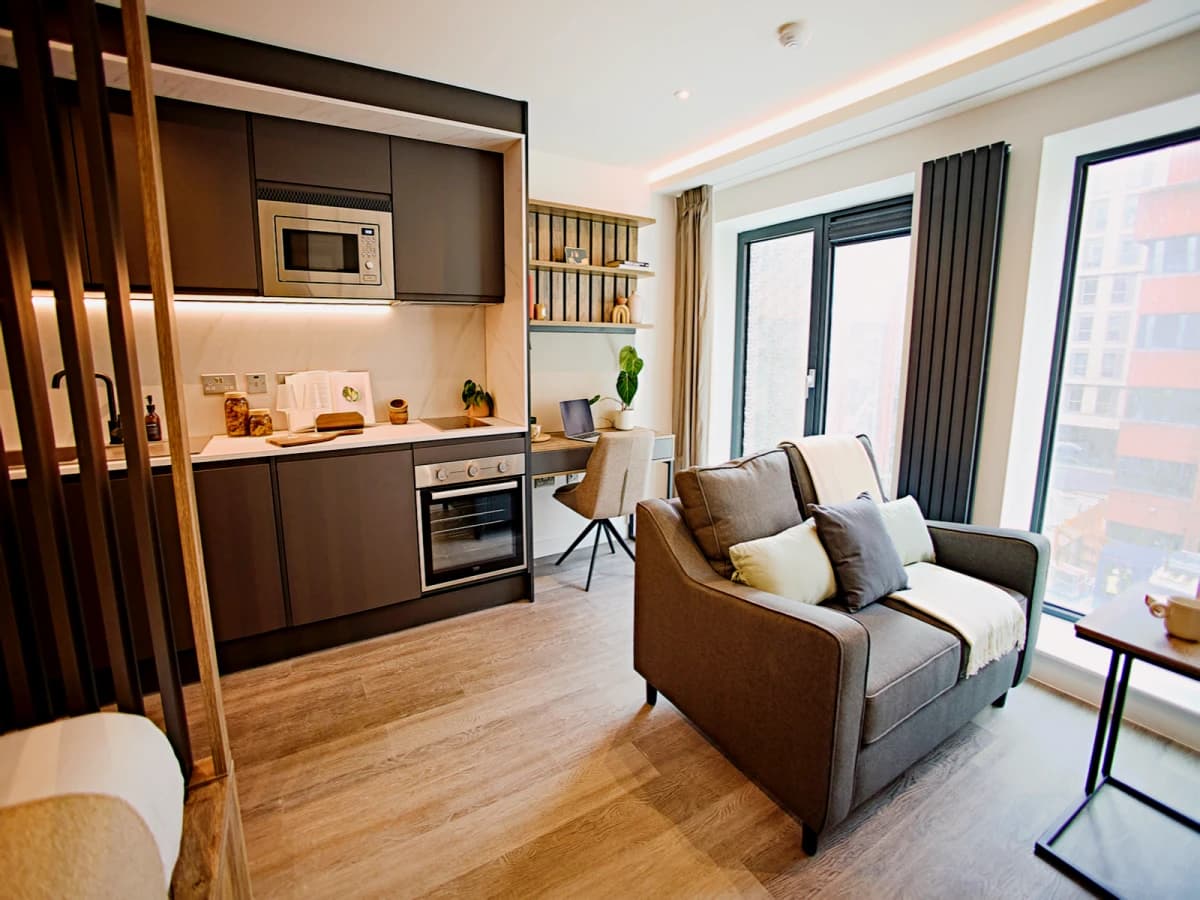 LiveOasis St Albans Place image