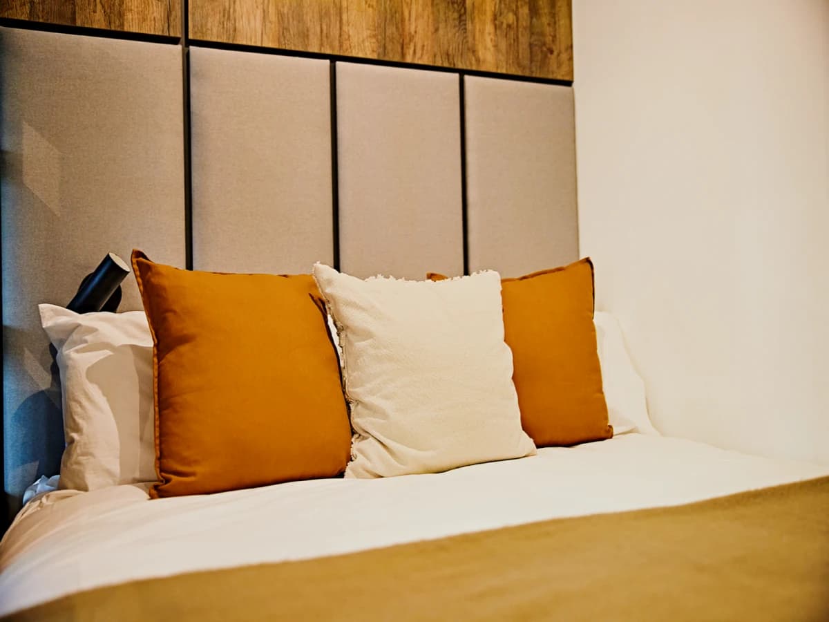 LiveOasis St Albans Place image