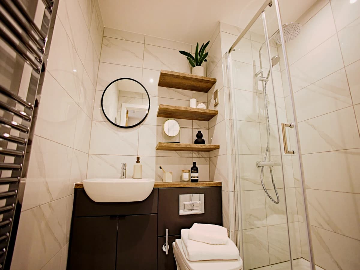 LiveOasis St Albans Place image