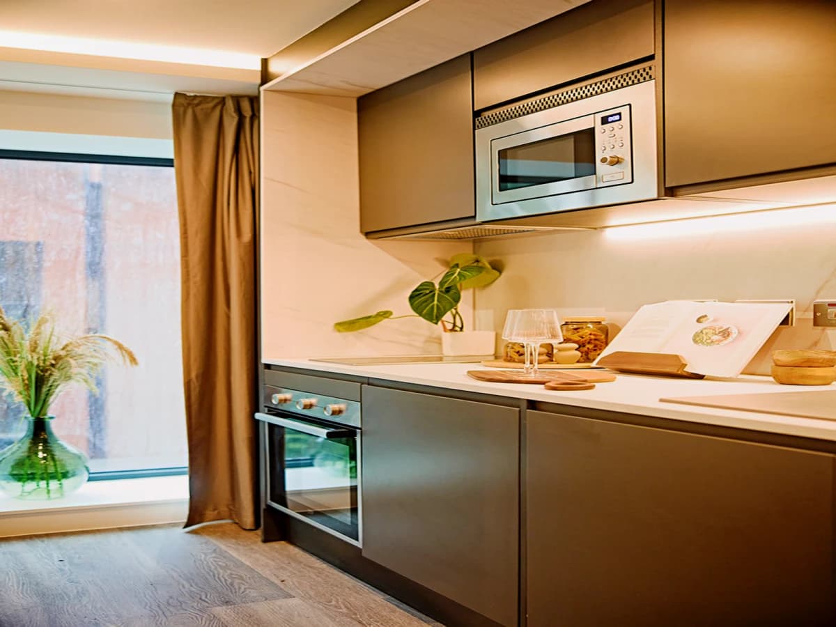 LiveOasis St Albans Place image