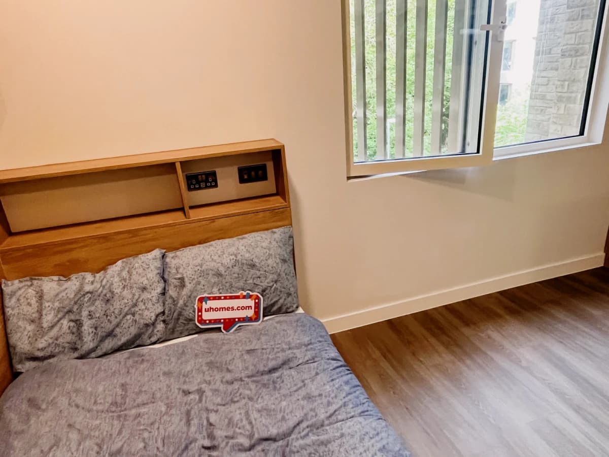 Hillfort House image