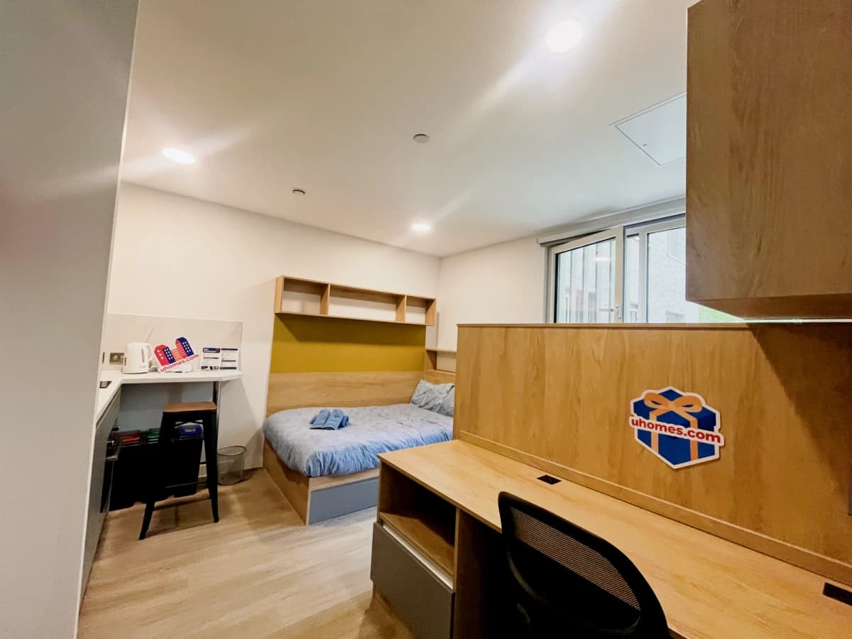 Hillfort House image