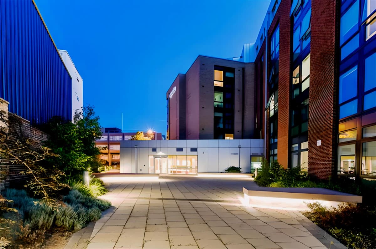 Outdoor Features