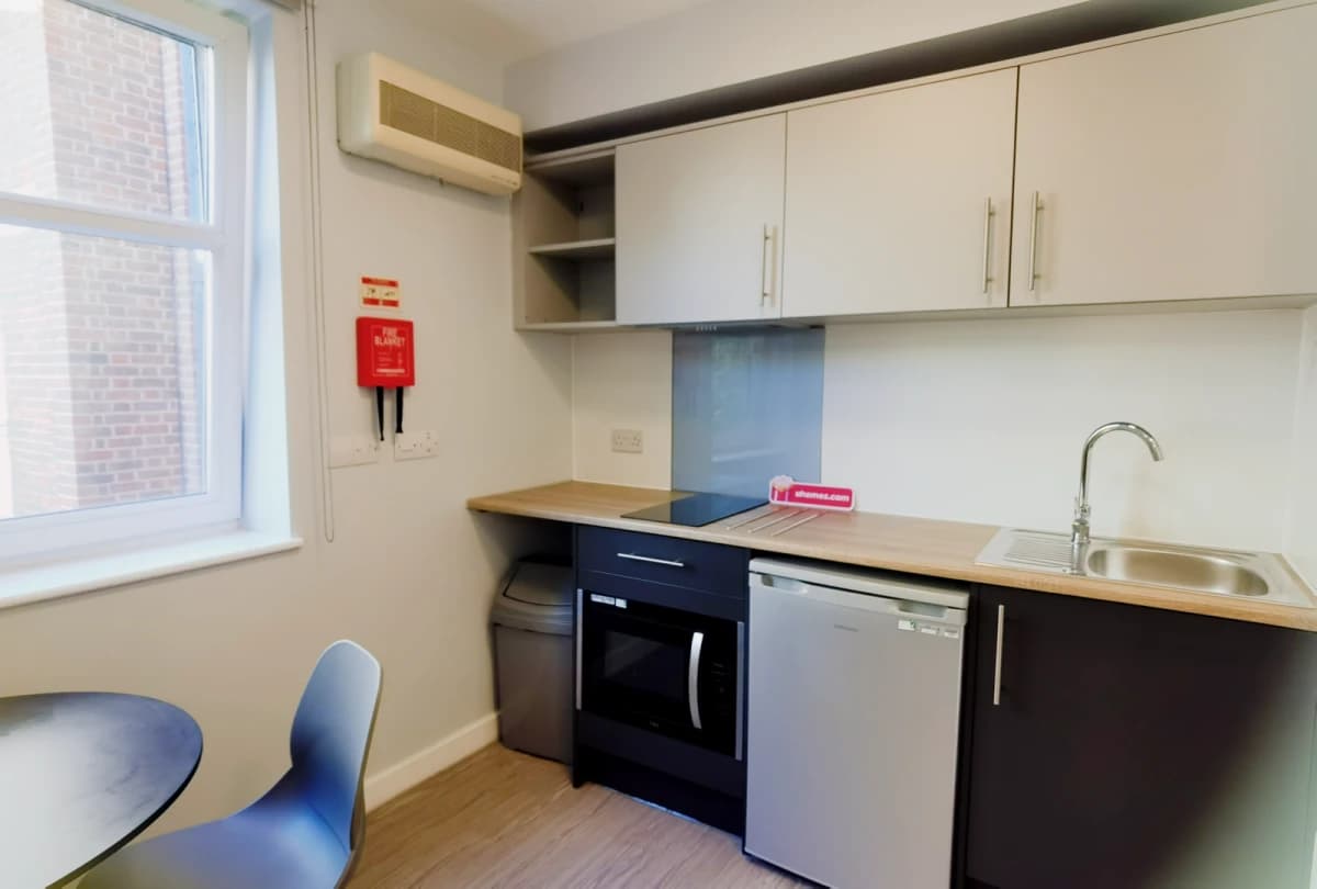 iQ Tufnell House image