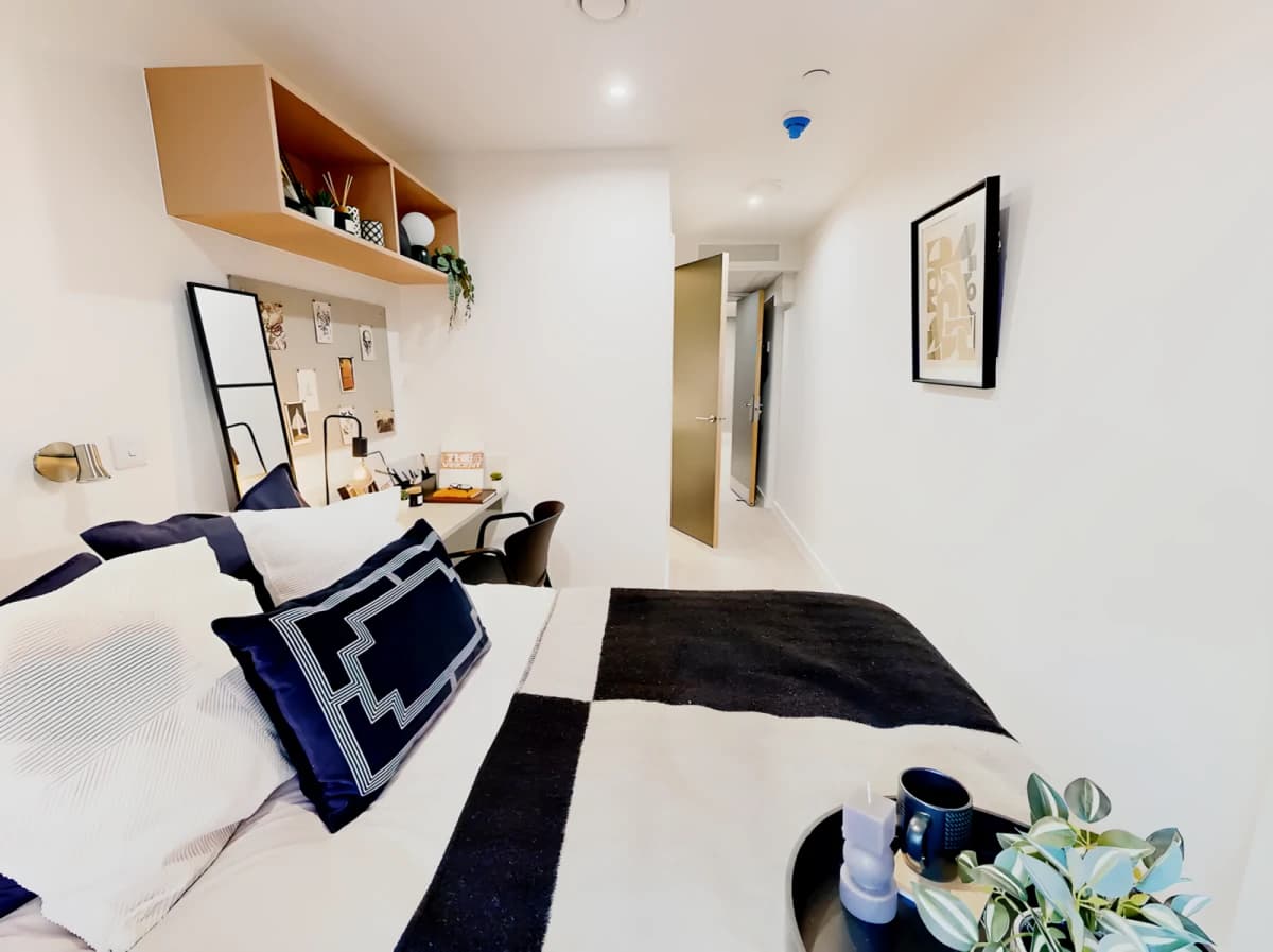 Crown Place image
