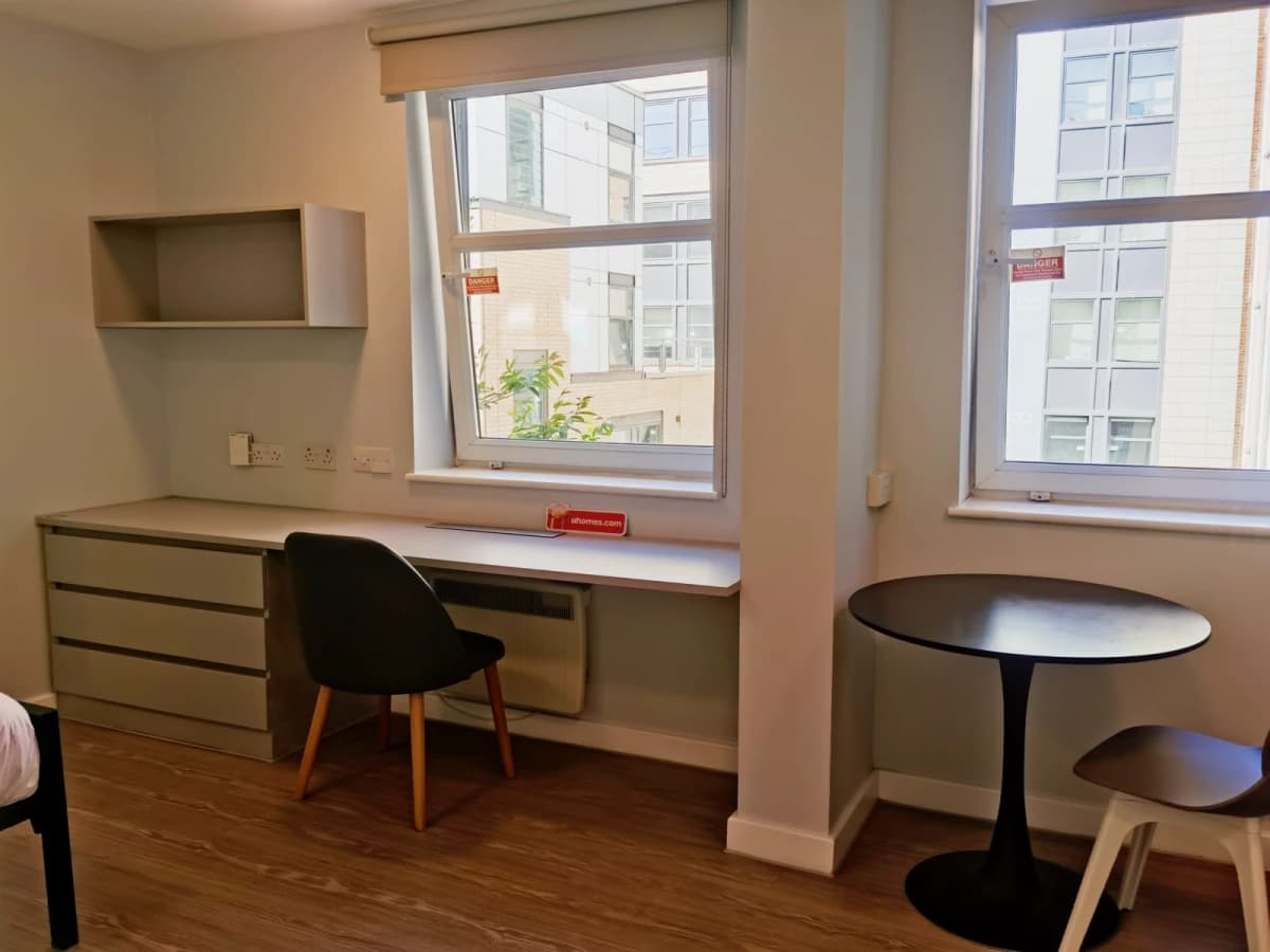 iQ Tufnell House image