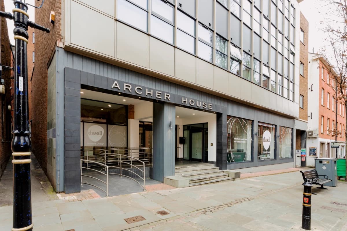Dwell Archer House