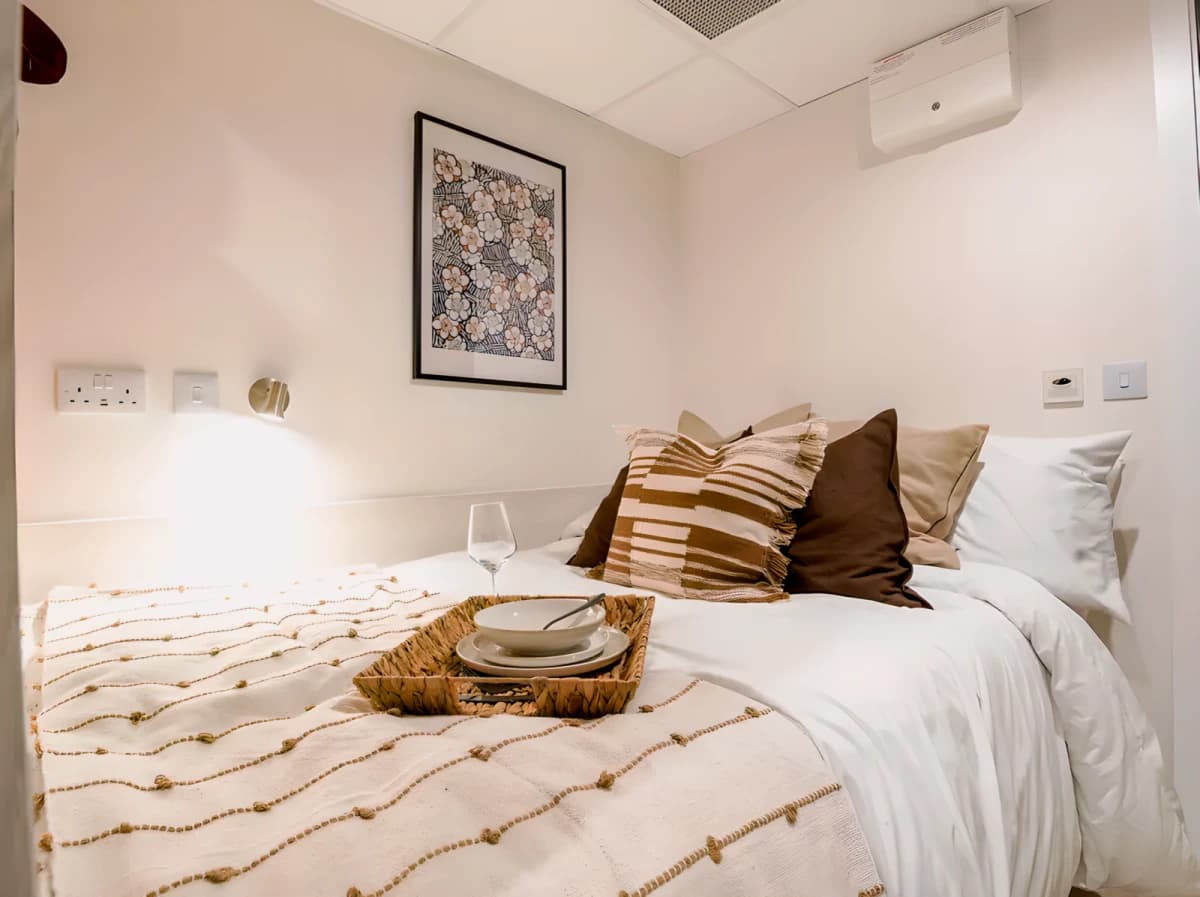 Crown Place image