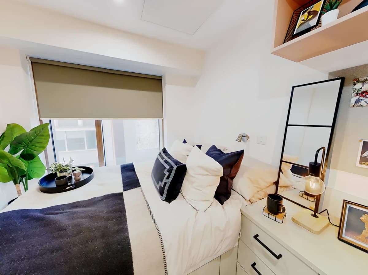 Crown Place image