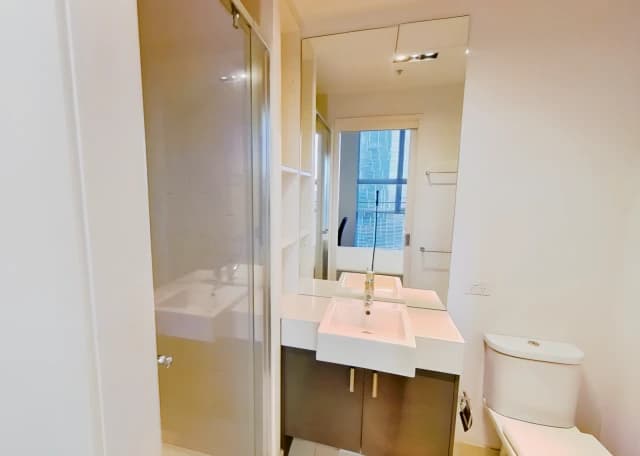 2 Bedrroom - Master Room 2