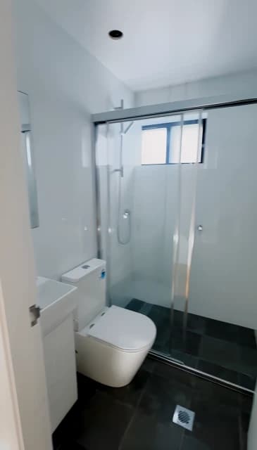 Studio 13 (2 spaces with balcony)