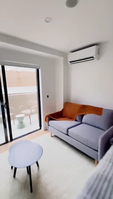 Studio 4 (with balcony)