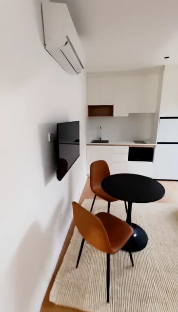Studio 13 (2 spaces with balcony)