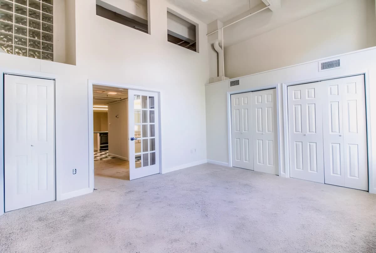 Sydnor Flats image