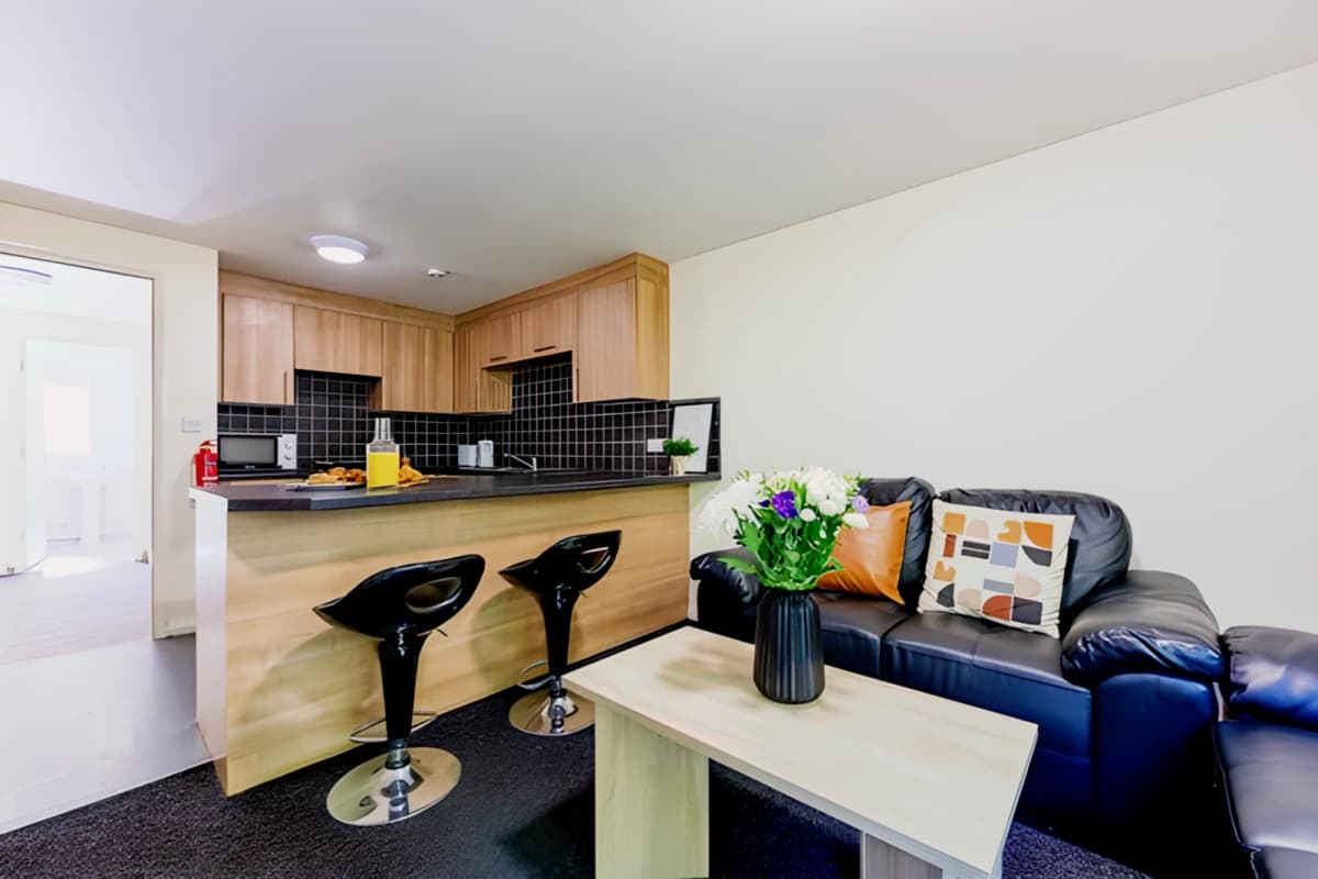 Bronze Non Ensuite