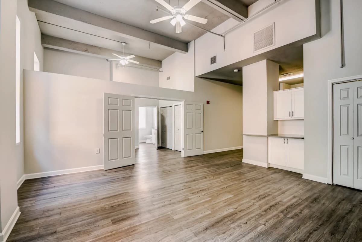 1 Bedroom 1 Bathroom F