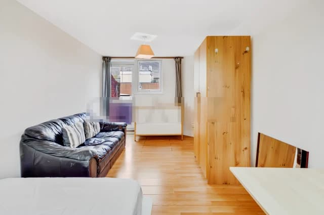 4 Bedroom 1 Bathroom