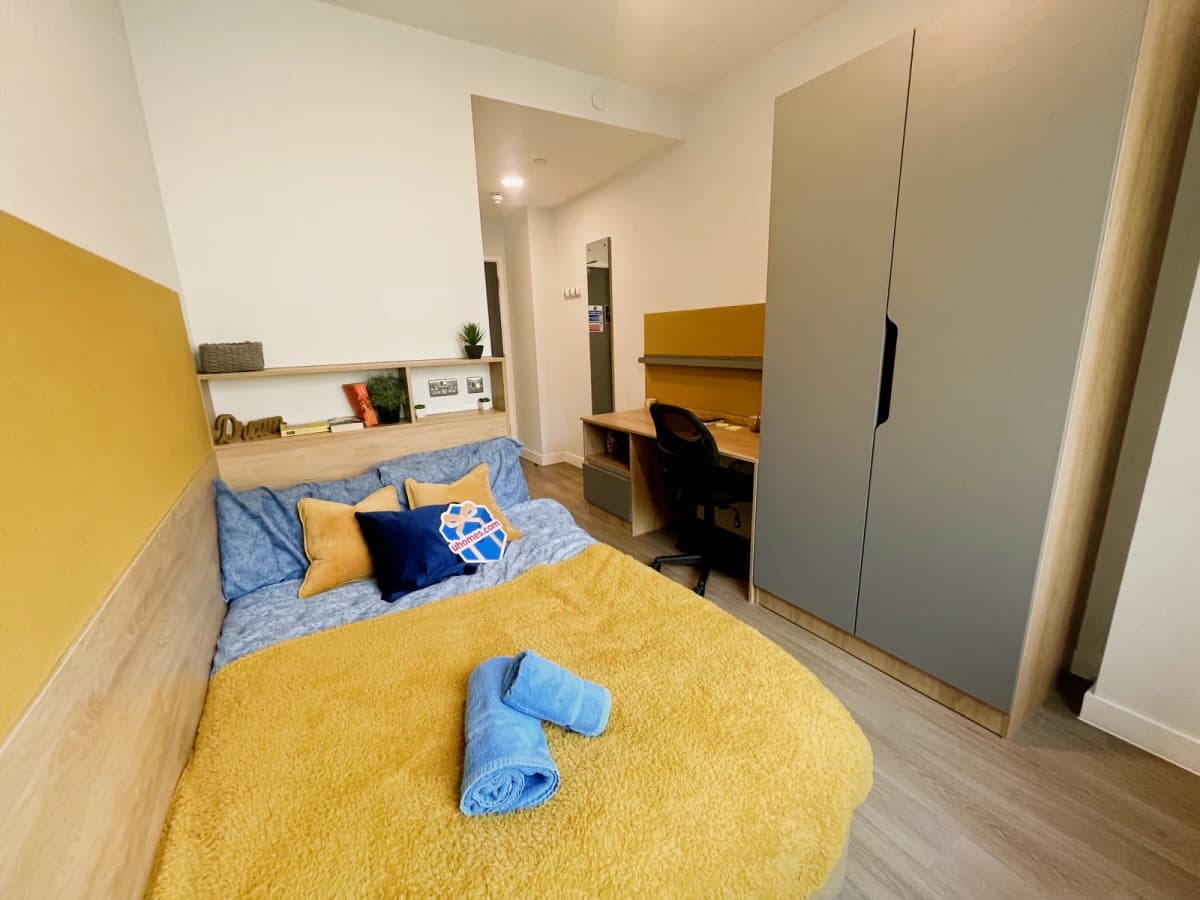 Hillfort House image