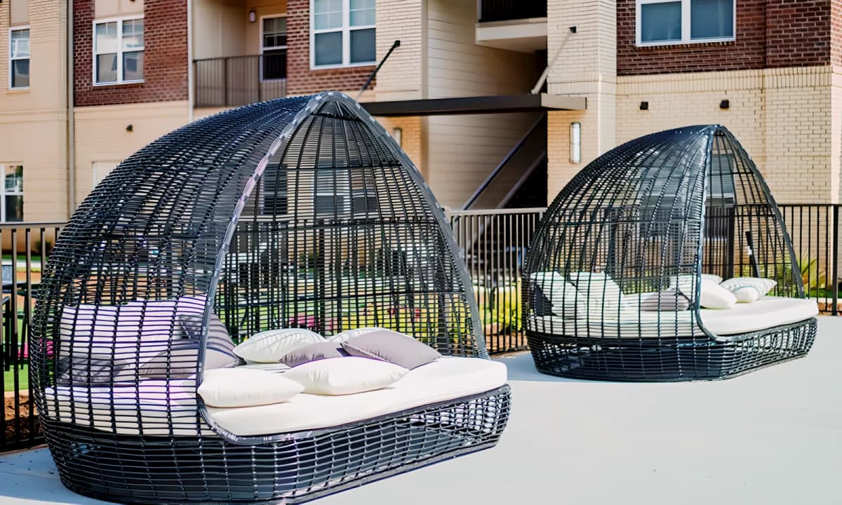 Outdoor Features